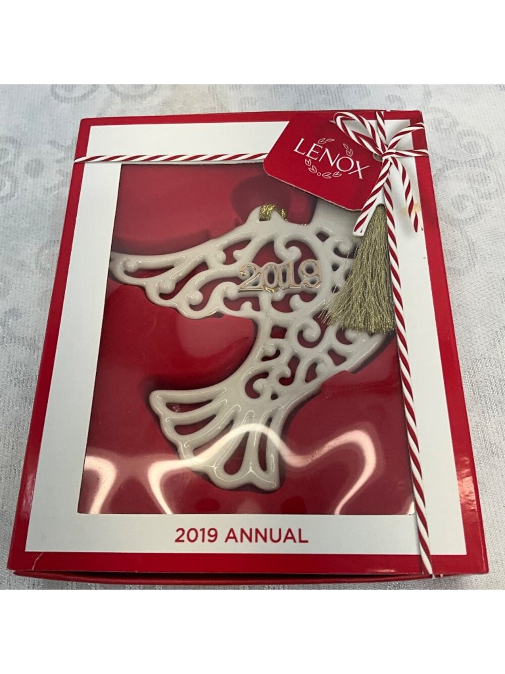 Lenox 2019 Annual Porcelain Dove Ornament In Box